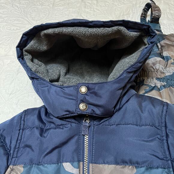 OshKosh B’Gosh Winter Parka Coat and Snowsuit Size 4T - Picture 8 of 8